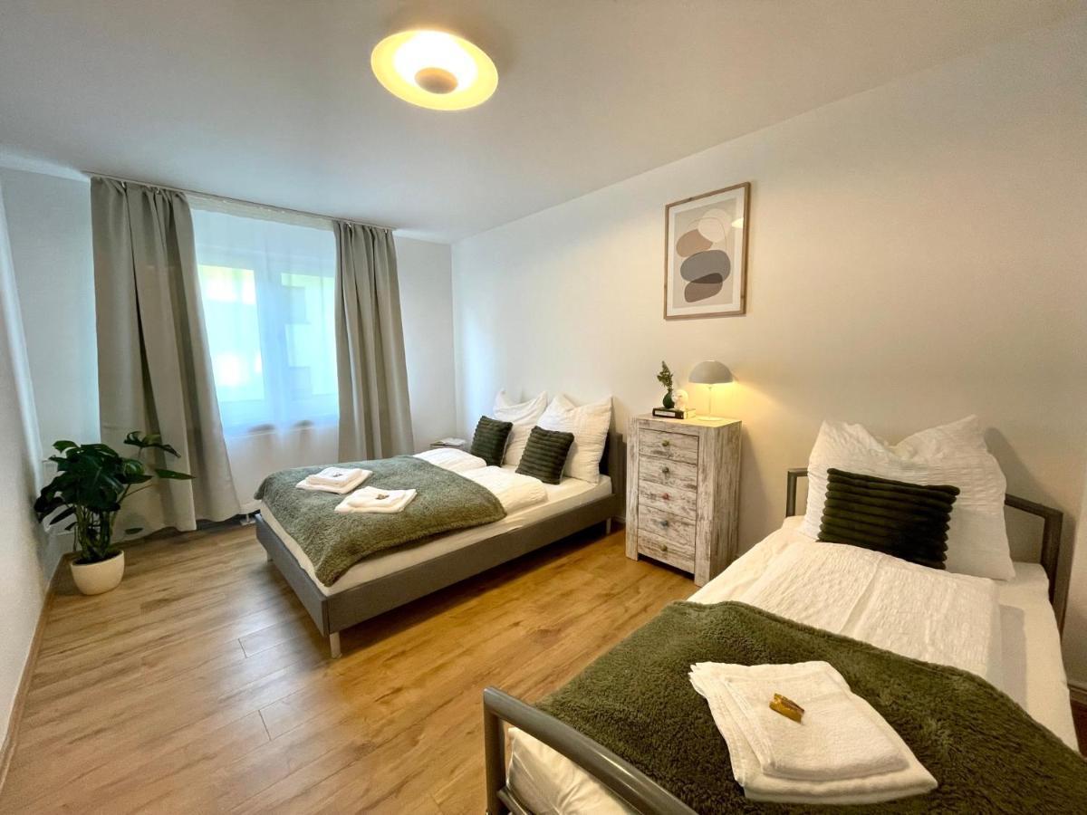 Downtown Apartment By Ninja Spaces - Kingsize-Bett, Kueche, Netflix, Terrasse Wuppertal Exterior foto